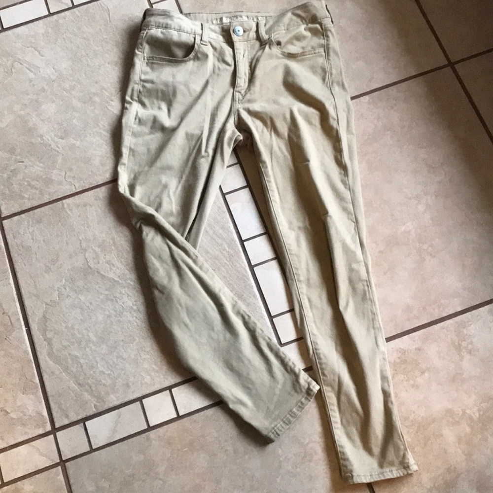 Khaki American eagle 🦅 pants